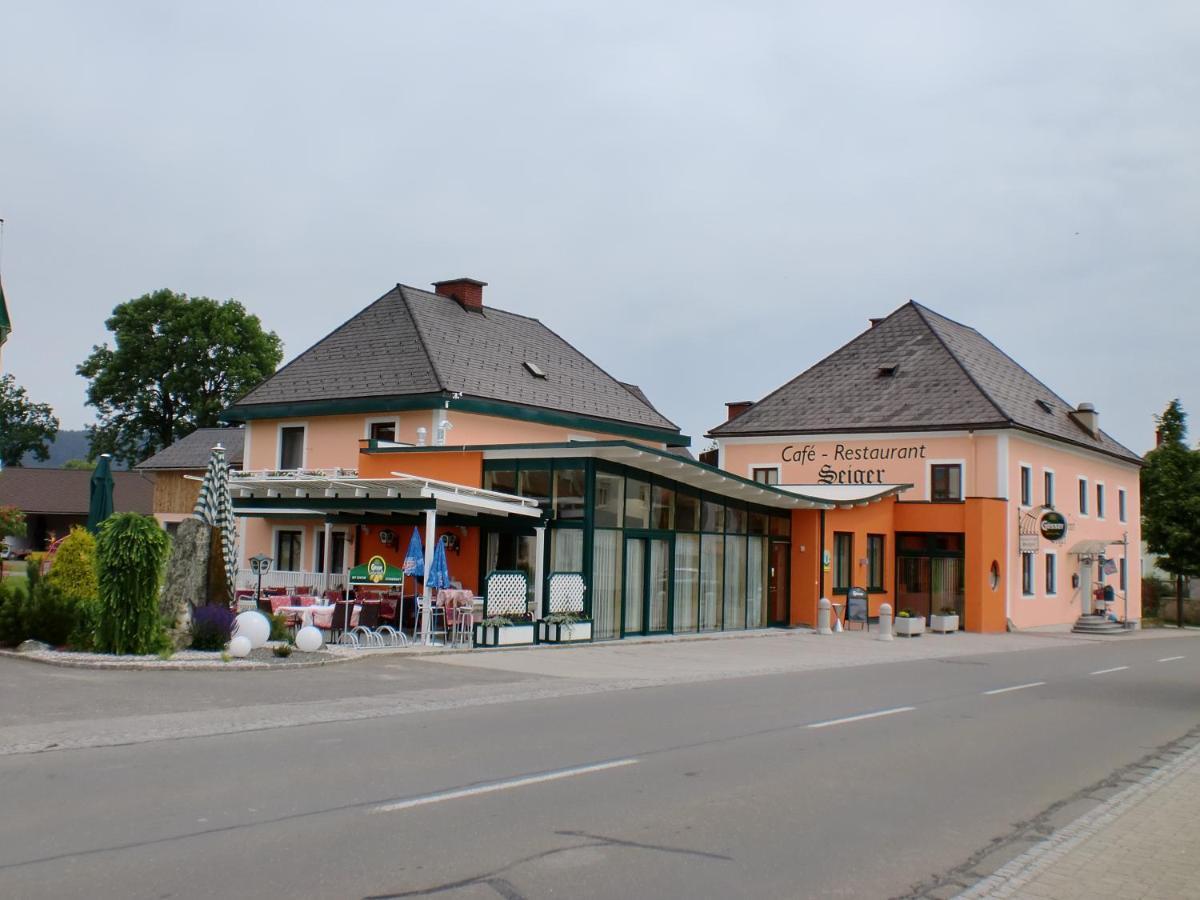Restaurant Gaestehaus Seiger Sankt Lorenzen bei Knittelfeld ภายนอก รูปภาพ