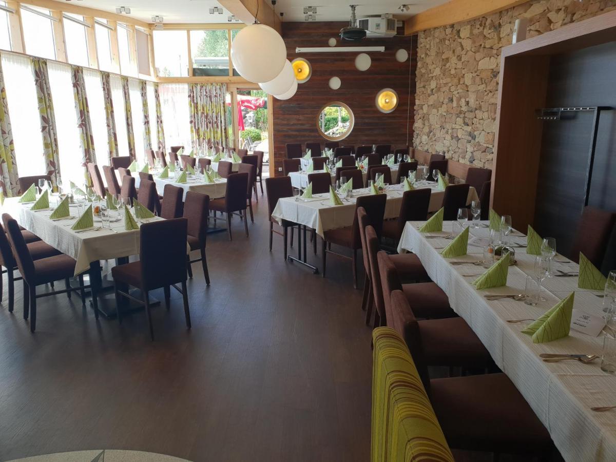 Restaurant Gaestehaus Seiger Sankt Lorenzen bei Knittelfeld ภายนอก รูปภาพ