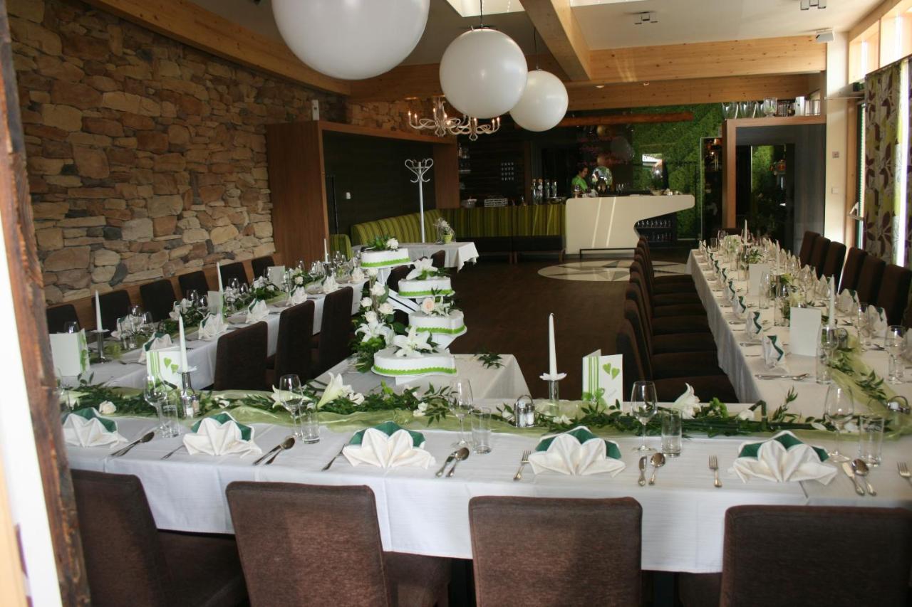 Restaurant Gaestehaus Seiger Sankt Lorenzen bei Knittelfeld ภายนอก รูปภาพ